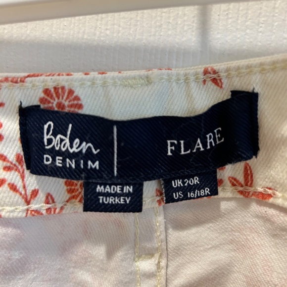 Cropped Flare Jean, size 16/18 - Picture 4 of 5